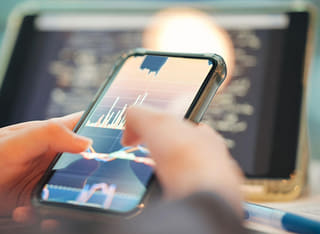 Investor reviewing the withdrawal and fund transfer process with full transparency
